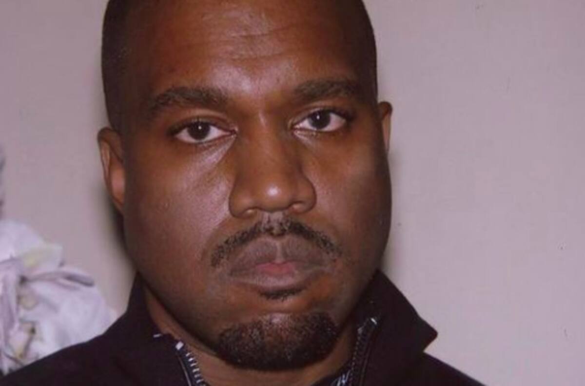 Kanye West tuvo una cena romántica con la actriz Julia Fox para recibir el 2022