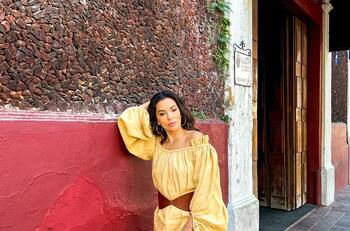 Eva Longoria se pasea por las calles de México y presume lo bien que baila cumbia