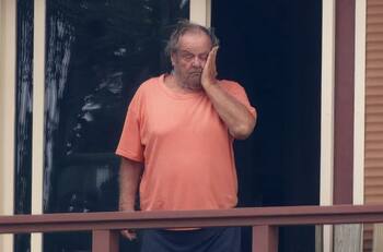 Reaparece Jack Nicholson tras dos años ausente y preocupa con su estado físico actual