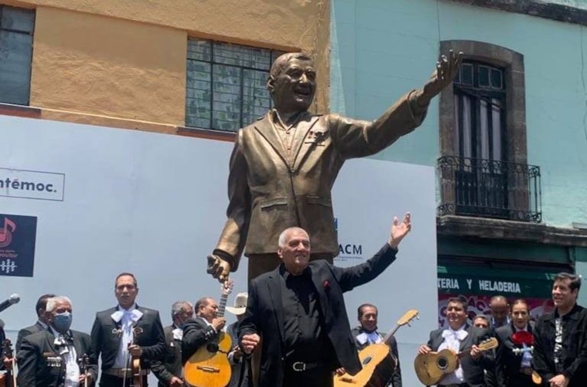 Famoso compositor asegura que Pablo Montero dejó qué desear en bioserie de Vicente Fernández