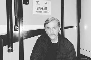 Humberto Zurita tiene un admirador secreto que lo ha seguido en sus vacaciones por Italia