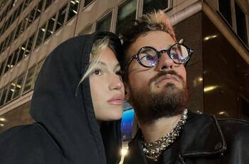 Ricky Montaner celebra su cumpleaños sobre el escenario con emotiva sorpresa de Stefi Roitman