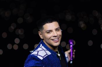 Vocalista de Grupo Firme le contesta al “Canelo” por haberlo corrido de los XV años de su hija