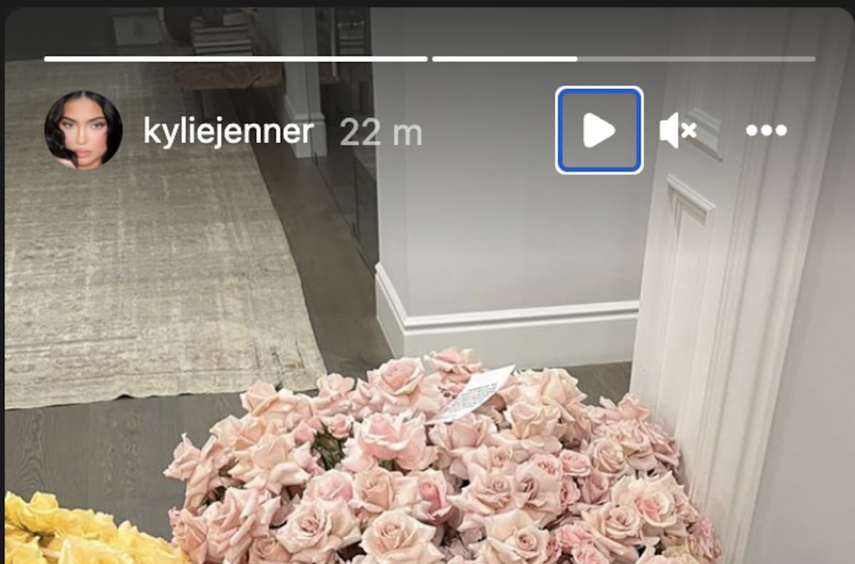 Kylie Jenner muestra la primera imagen de su bebé