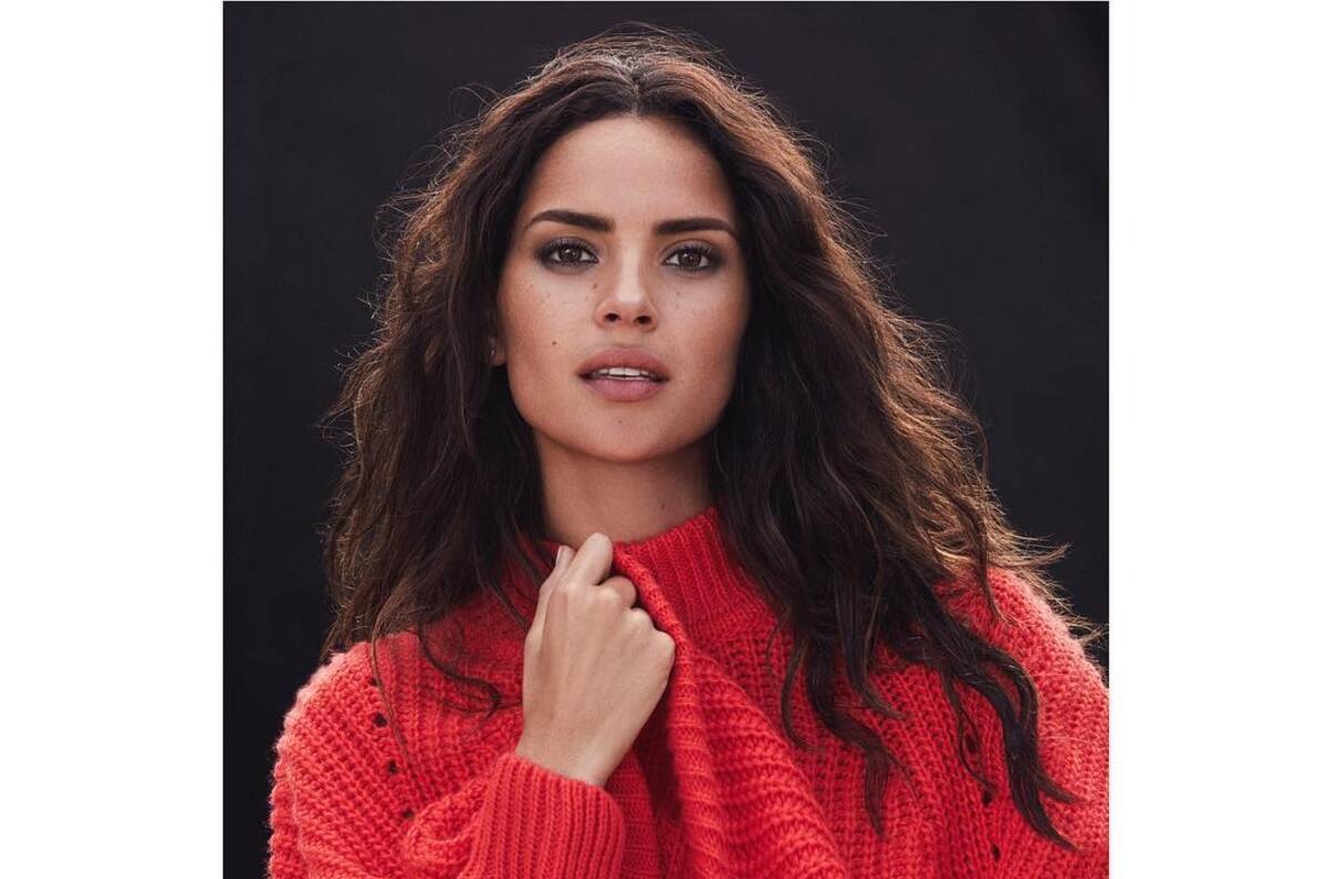 Ella es Adria Arjona, la exitosa y bella hija de Ricardo Arjona que triunfa en Hollywood