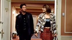 Elizabeth Hurley habló de los oscuros momentos que pasó junto a Matthew Perry