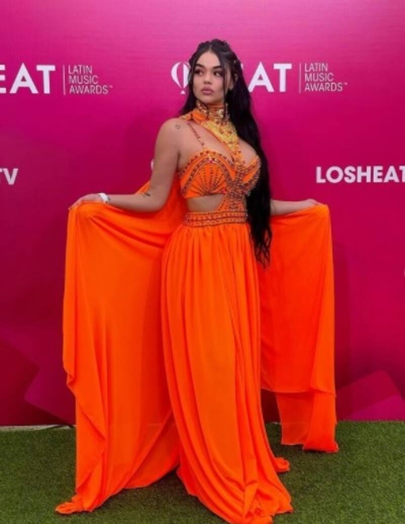 Planchan a famosa influencer para combatir dolor de espalda Natalia Segura - Créditos: Instagram