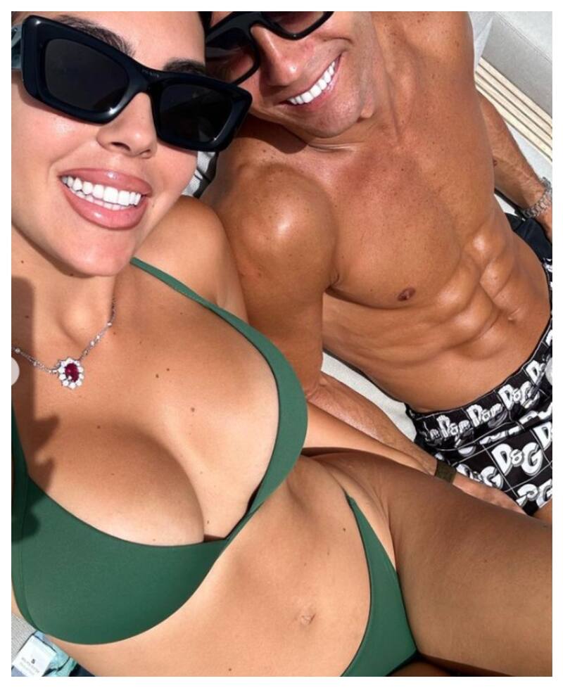 Georgina Rodríguez y Cristiano Ronaldo. Ella, escultural; él, apolíneo. Piel y musculatura, la unión perfecta.