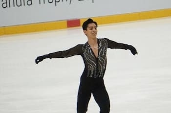 Donovan Carrillo y el traje de 18 mil cristales para su debut en los Juegos Olímpicos de Invierno