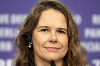 Nailea Norvind presume a su novio 17 años menor en redes sociales