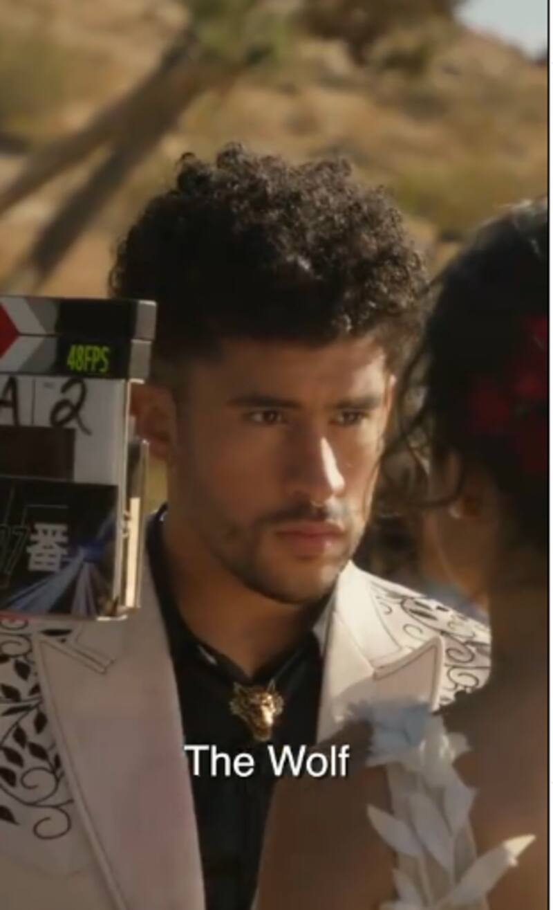 Bad Bunny tiene escenas de besos con actriz colombiana - Créditos: Instagram