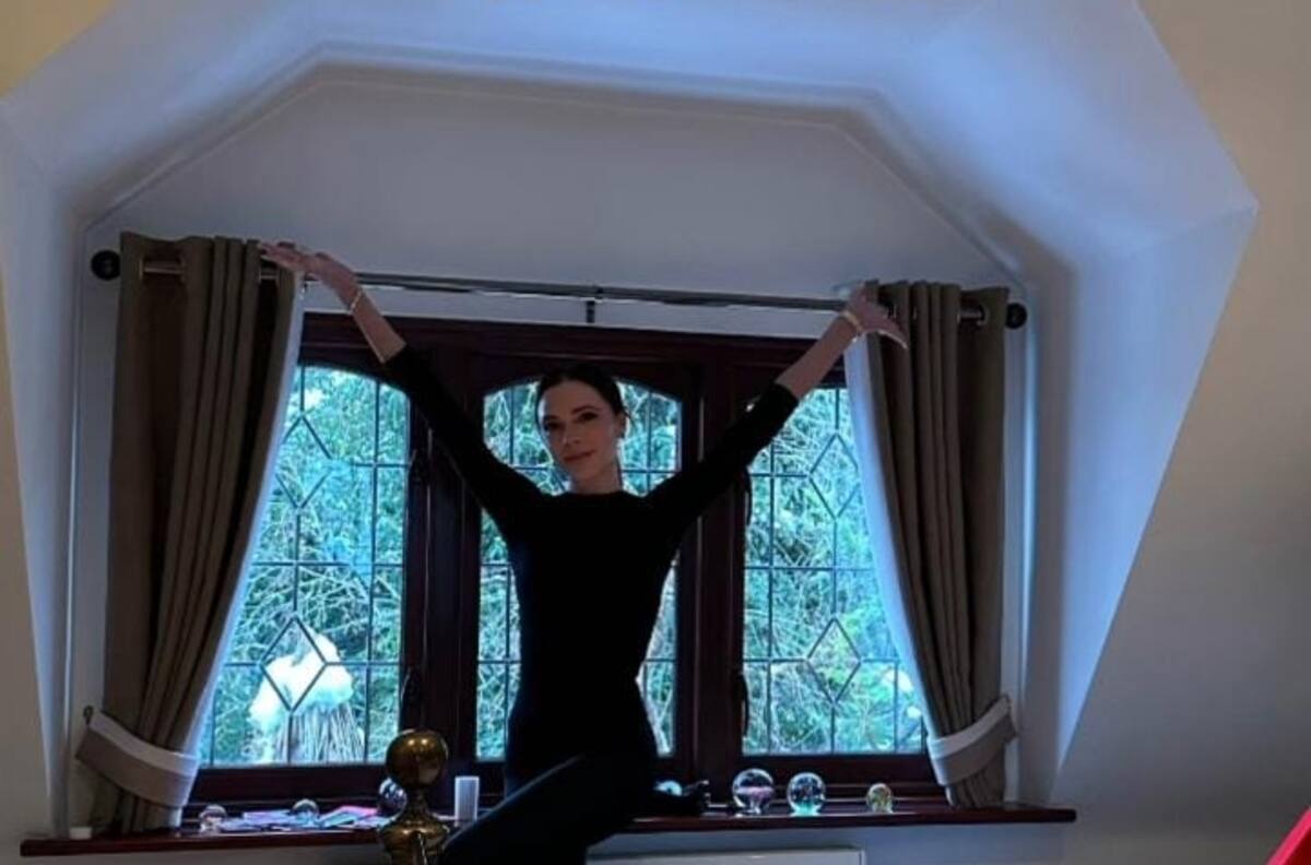 Victoria Beckham vuelve a su dormitorio de niña y se sorprende en lo que está convertido