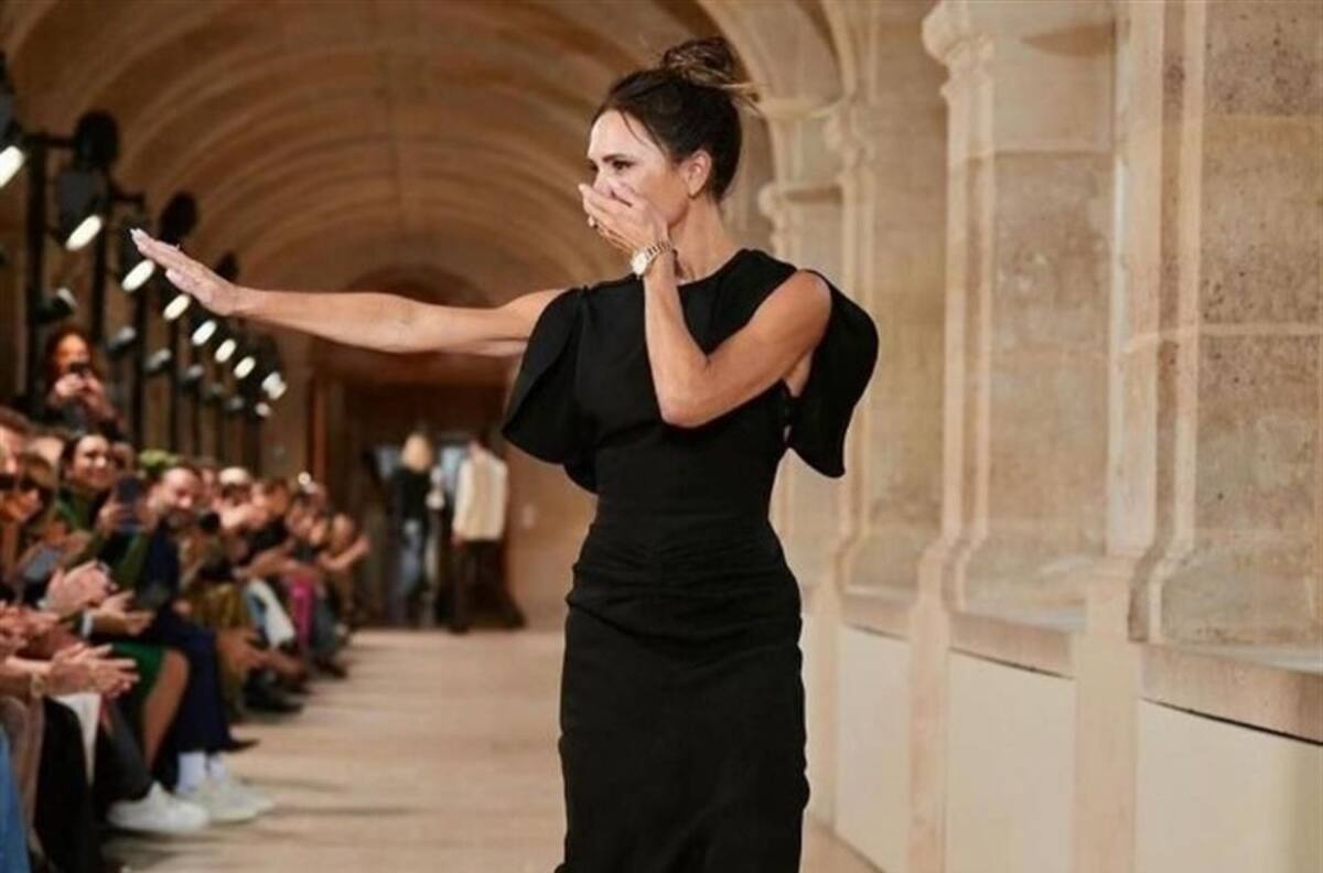 Victoria Beckham revela la emoción que le produjo incontenible llanto en París