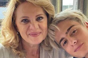 Hijo de Erika Buenfil aparece con un radical cambio de imagen y se despide de su cabellera