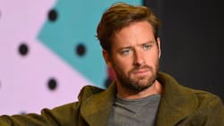 Armie Hammer revela que deseó ser comido por tiburones o ahogarse en el mar