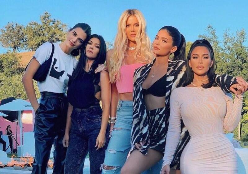 Khloé Kardashian homenajea a sus hermanas - Créditos: Instagram