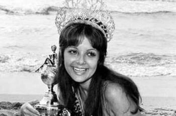 Hija de la primera Miss Universo puertorriqueña, Marisol Malaret, la despide con sentidas palabras