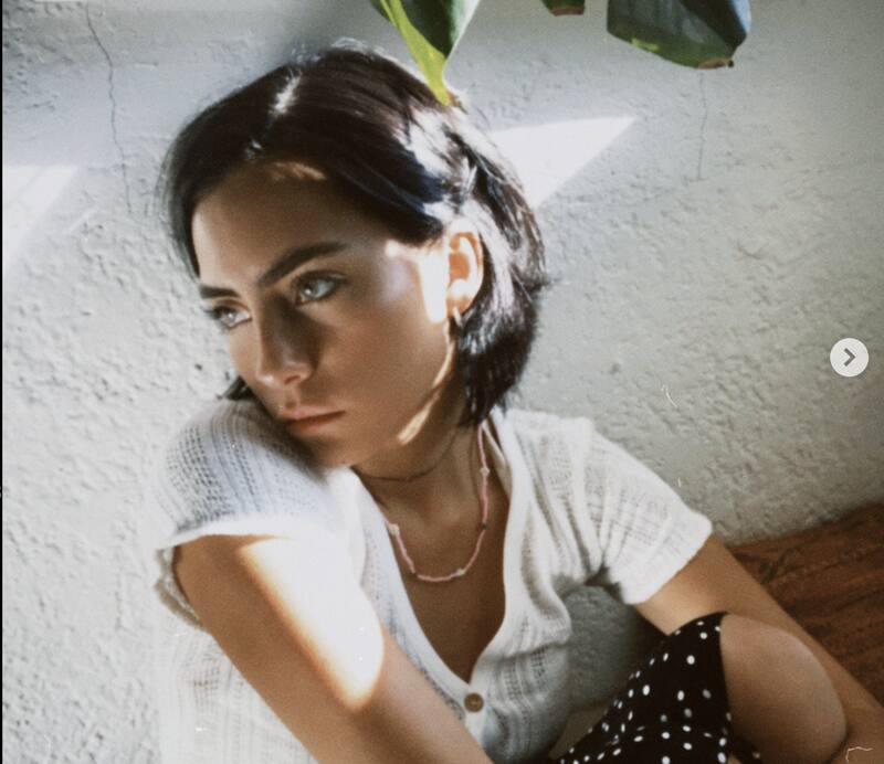 Camila Araiza se rapa para dar un poderoso mensaje - Créditos: Instagram