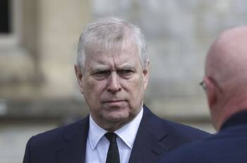 Príncipe Andrés recibe graves acusaciones en una nueva audiencia judicial