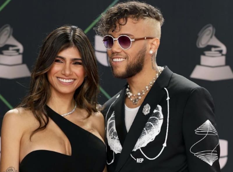 Mia Khalifa sorprende a su novio Jhay Cortez con mensaje en español - Créditos: Instagram