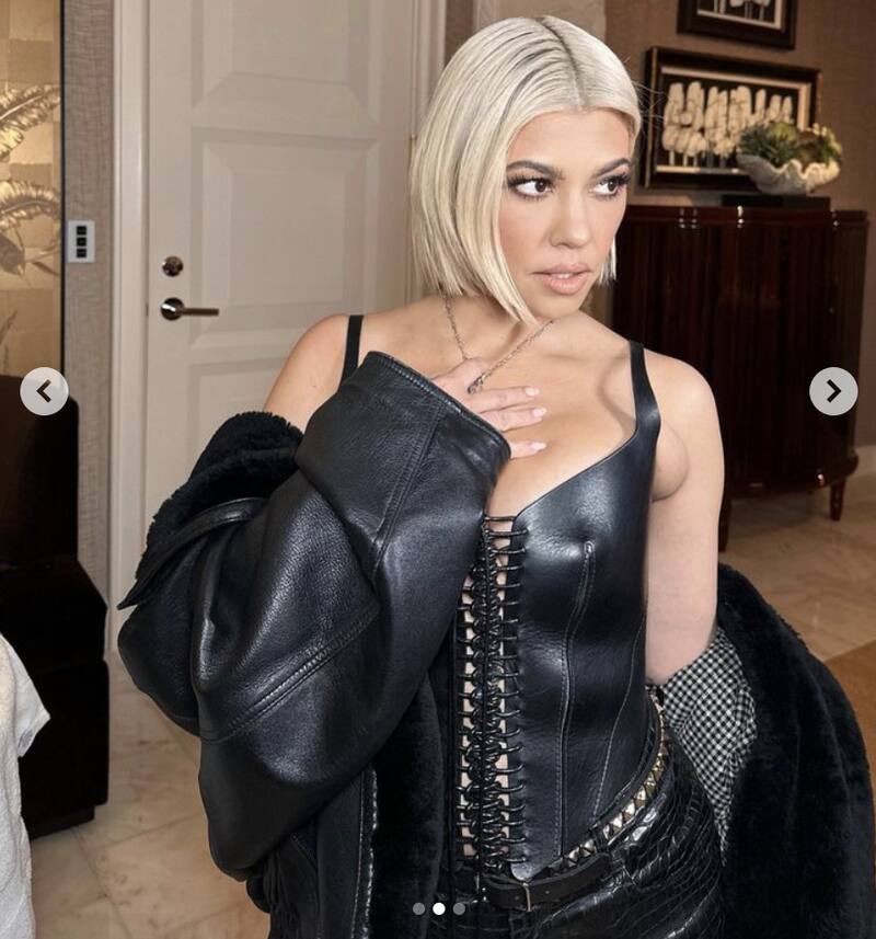Kourtney Kardashian cambia radicalmente de look; ahora es rubia platinada - Créditos: Instagram