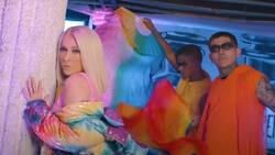 Yuri en polémica por usar la bandera LGBTTTIQ+ en su videoclip