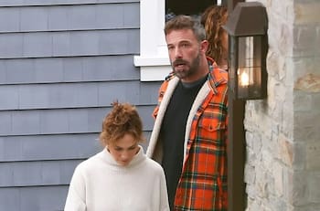 JLo y Ben Affleck encuentran casa para el familión con ocho habitaciones y once baños