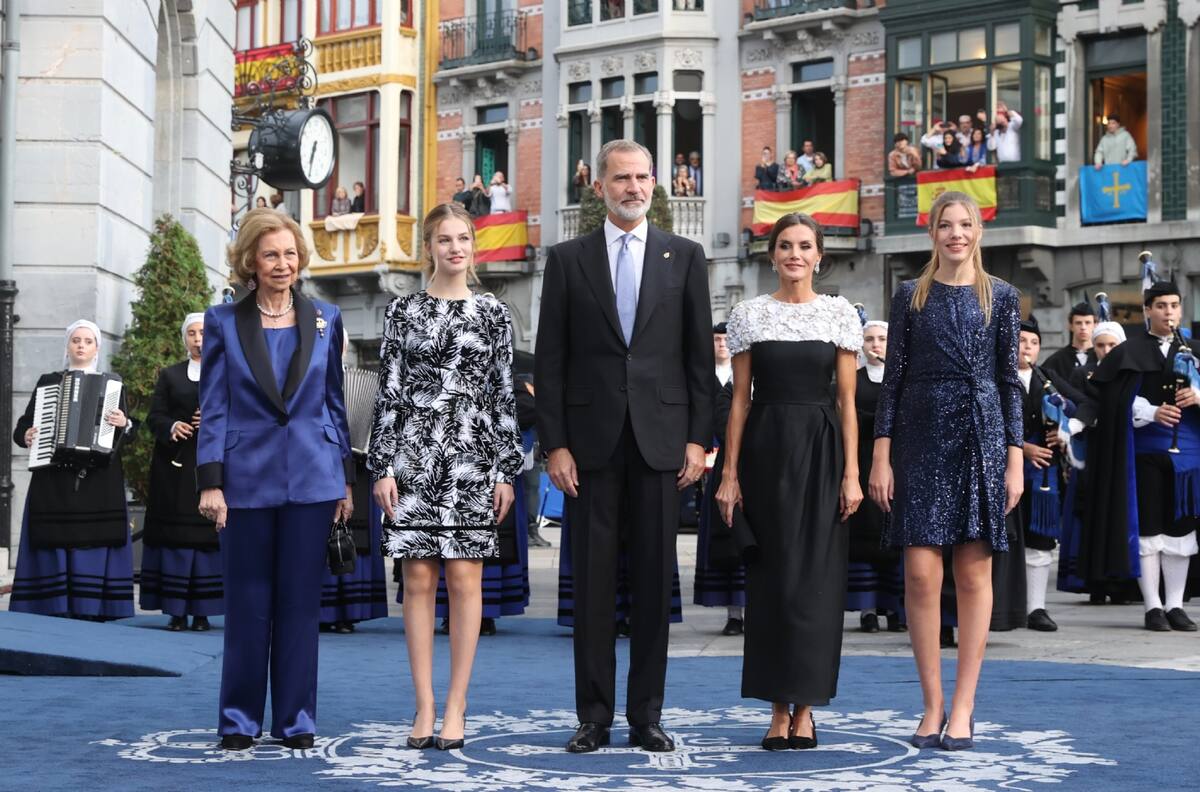 De la reina Letizia a la infanta Sofía, estos fueron sus arriesgados looks para los Premios de Asturias