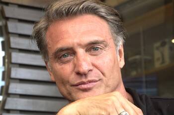 ¿Juan Soler se casará con su nueva novia? El actor sorprende con polémica respuesta