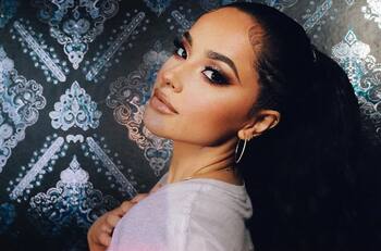 Becky G habló de los problemas económicos que enfrentó cuando era niña
