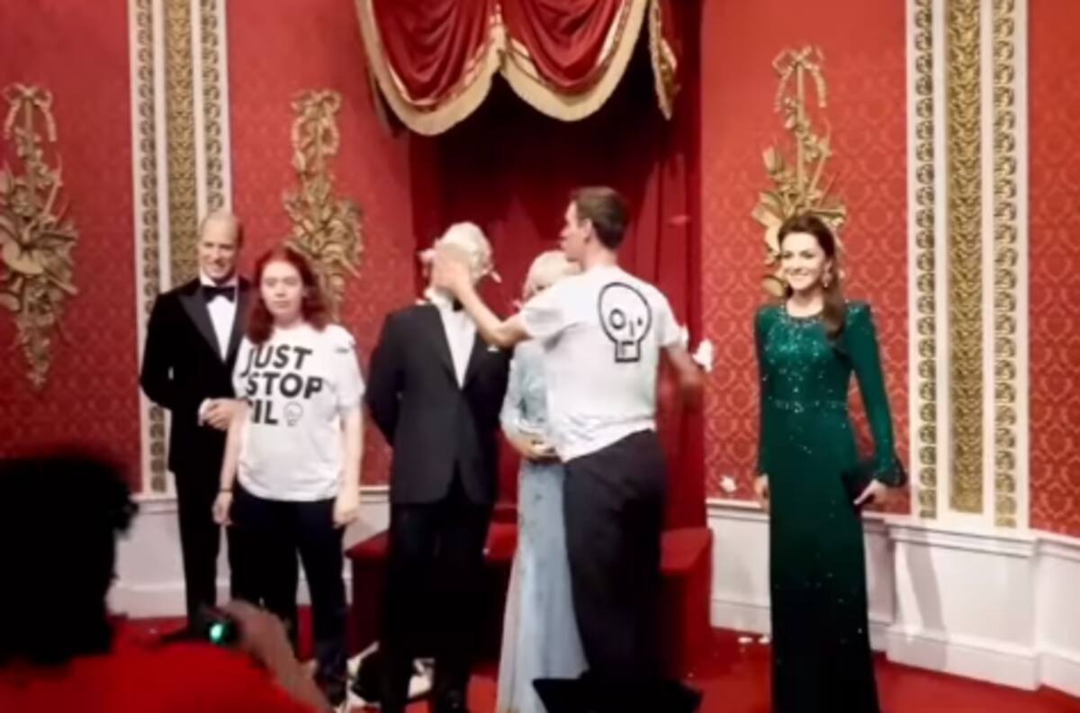 Rey Carlos III es víctima de un atentado; es el primero en su contra