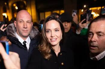 Angelina Jolie reaparece en la capital francesa sin Shiloh ni el resto de sus hijos