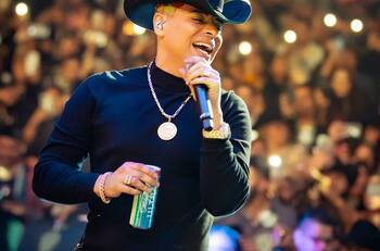 Líder de Grupo Firme sufre discriminación en Estados Unidos: "Porque me veo mexicano"