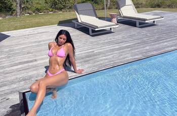 La espectacular foto en bikini de Kim Kardashian y su recordatorio