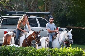 Gisele Bündchen olvida a Tom Brady con un instructor personal de artes marciales