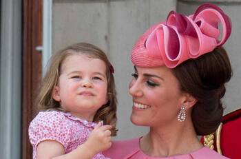 Kate y William trabajan para que Charlotte no termine como el Príncipe Harry