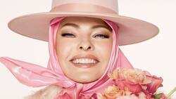 Linda Evangelista vuelve a brillar en portada de revista tras el accidente que la deformó