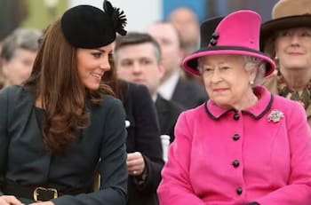 La Reina Isabel II y su mordaz observación sobre la vida lujosa de la Princesa Kate
