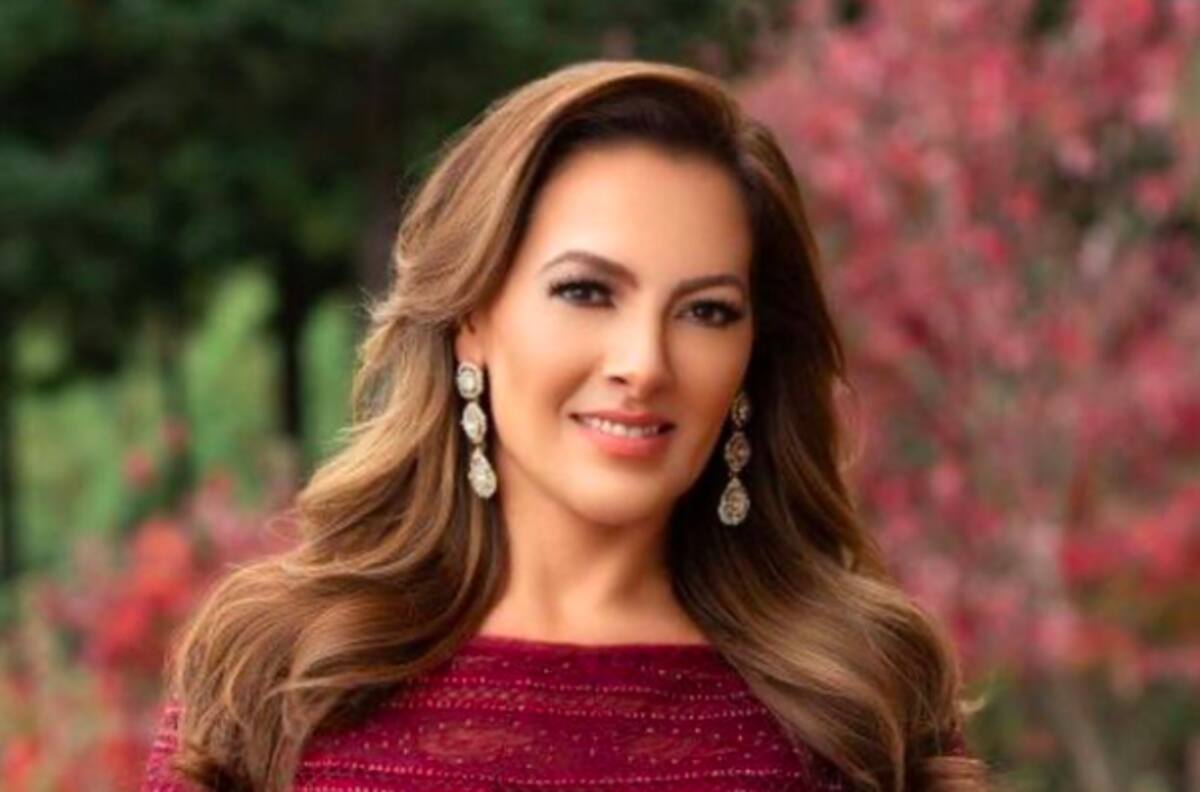 Verónica del Castillo opinó acerca del libro de Anabel Hernández y defendió a su hermana Kate