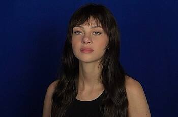 Nicola Peltz y Brooklyn Beckham busca consuelo en “su mejor amiga” en medio de crisis con Victoria