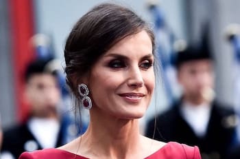 La cara que puso la reina Letizia al ver a una invitada con un vestido idéntico al suyo