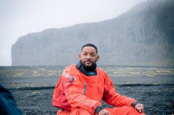 Will Smith se encuentra mejor tras lo sucedido en la ceremonia del Oscar, revela Kevin Hart