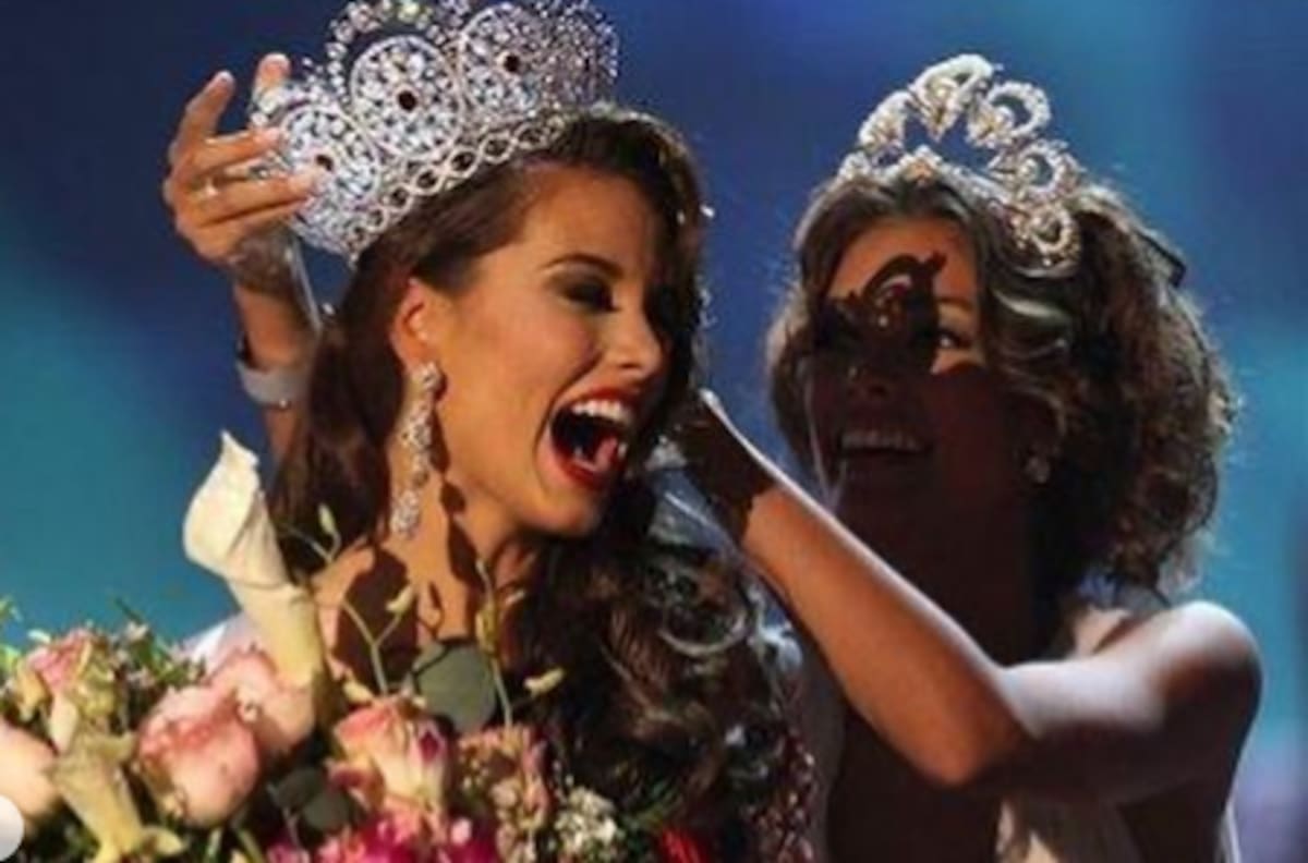 Las tres reinas que quedaron marcadas en la historia por renunciar a sus coronas de Miss Universo
