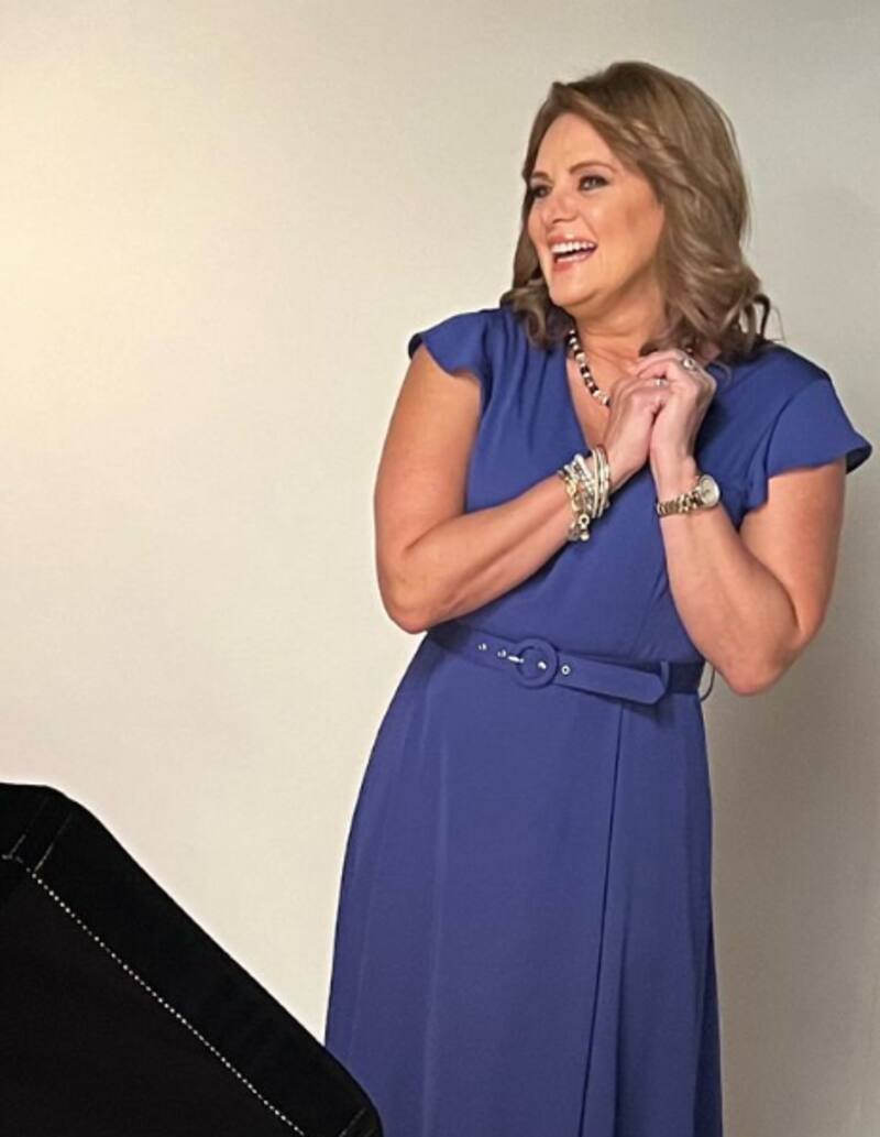 Erika Buenfil impacta en su paso por alfombra - Créditos: Instagram