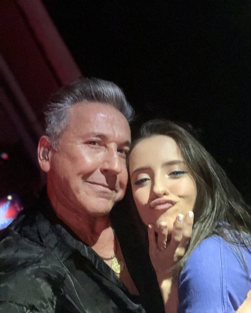 Montaner no puede dejar de pasar tiempo sin Índigo - Créditos: Instagram