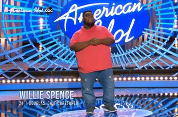 Finalista de 'American Idol' muere a los 23 años en un apataroso accidente