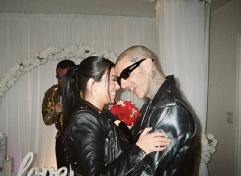 Kourtney Kardashian y Travis Barker sí se casaron, todo queda registrado en una transmisión en vivo - Créditos: Instagram