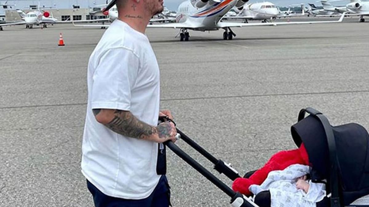 J Balvin publicó la primera foto con su pequeño hijo, Río