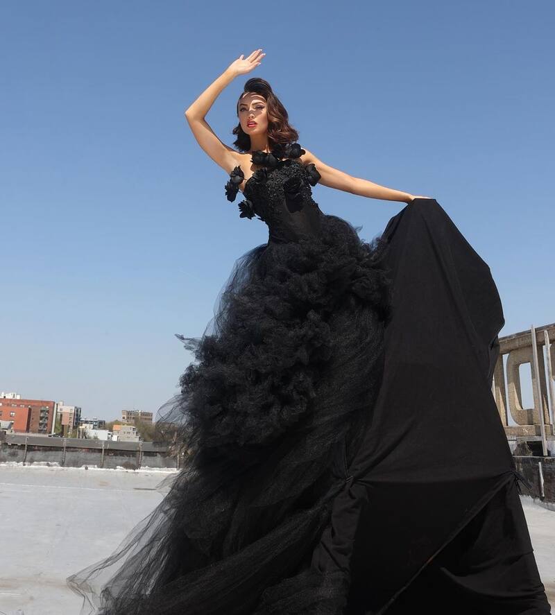 La nueva Miss Universo impactó con un vestido negro en su paso por Nueva York - Créditos: Instagram