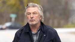 Por qué Alec Baldwin quedó libre de todos los cargos por la muerte de Halyna Hutchins